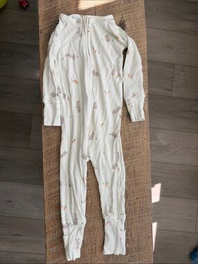 Cream Ribbed Kids One-Piece Footie with Playful bunny and carrot Print